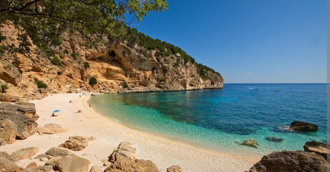 Appartamento A 50 Mt Dal Mare Cala Gonone Exterior foto