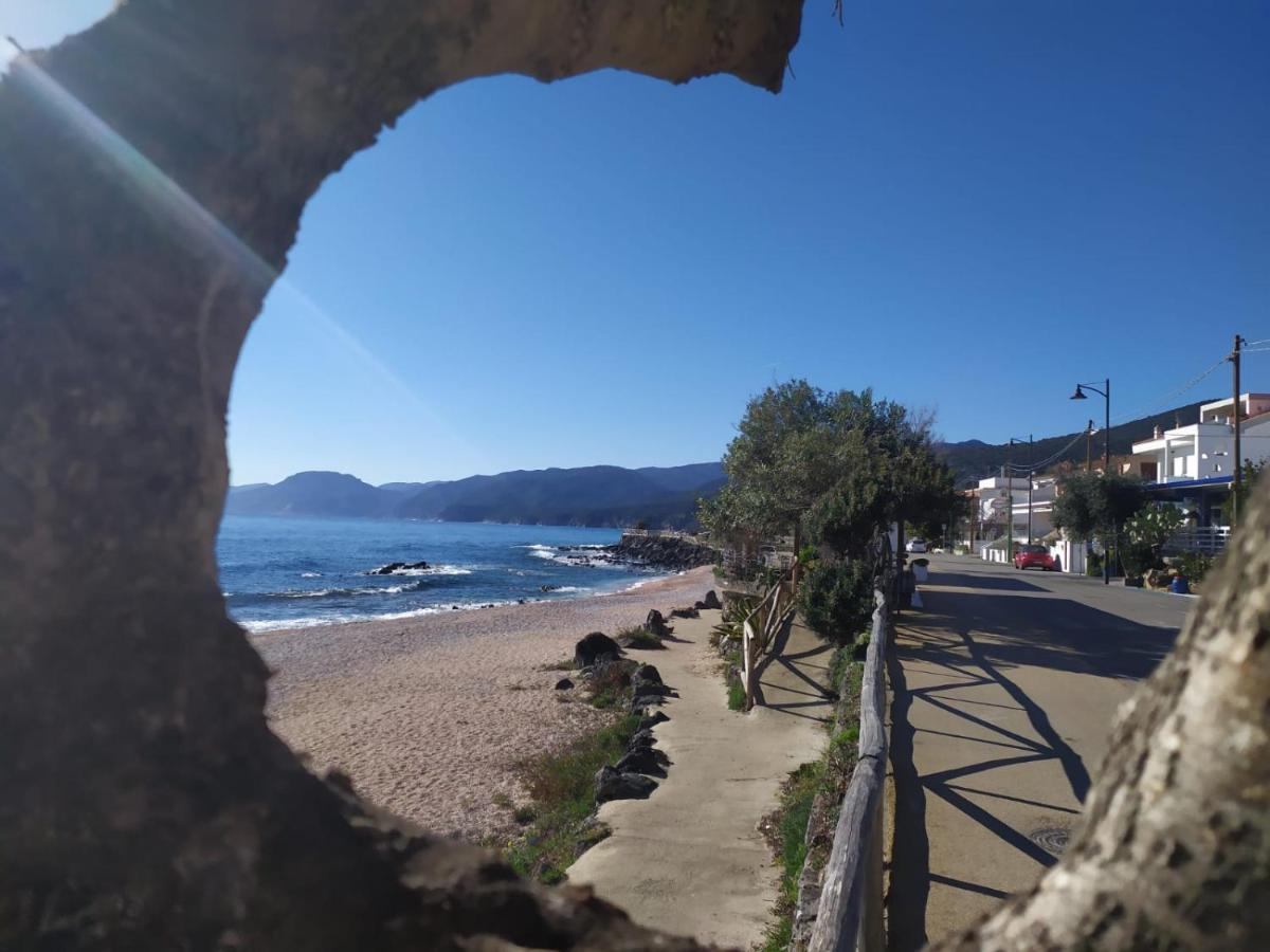 Appartamento A 50 Mt Dal Mare Cala Gonone Exterior foto