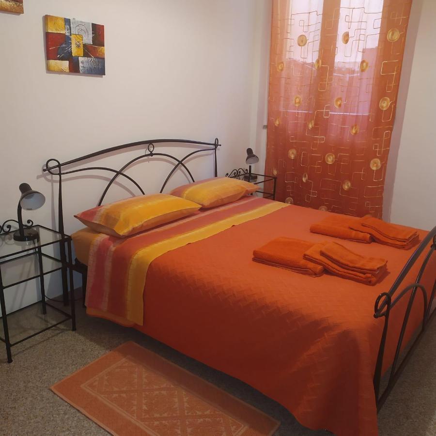 Appartamento A 50 Mt Dal Mare Cala Gonone Exterior foto