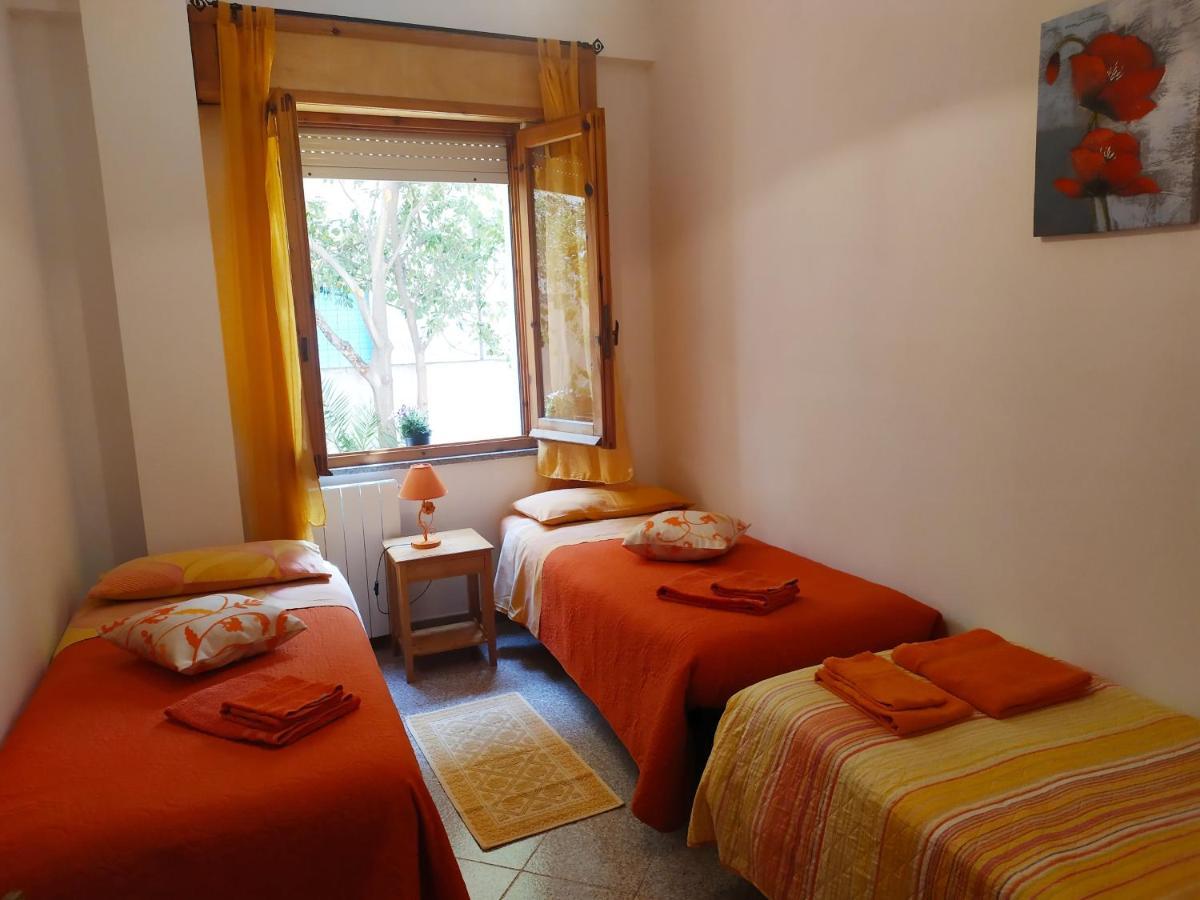 Appartamento A 50 Mt Dal Mare Cala Gonone Exterior foto